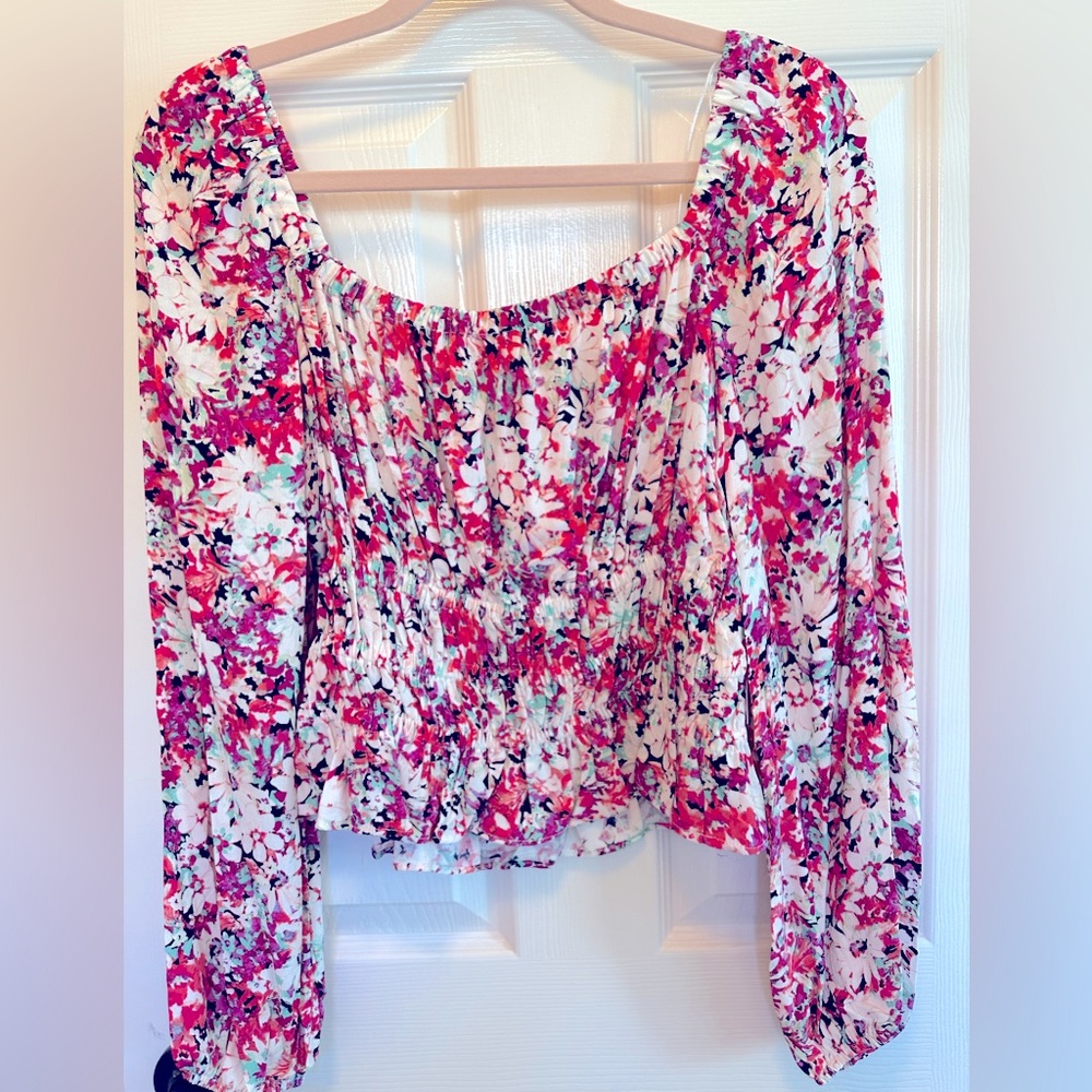 ASTR multi floral crop top